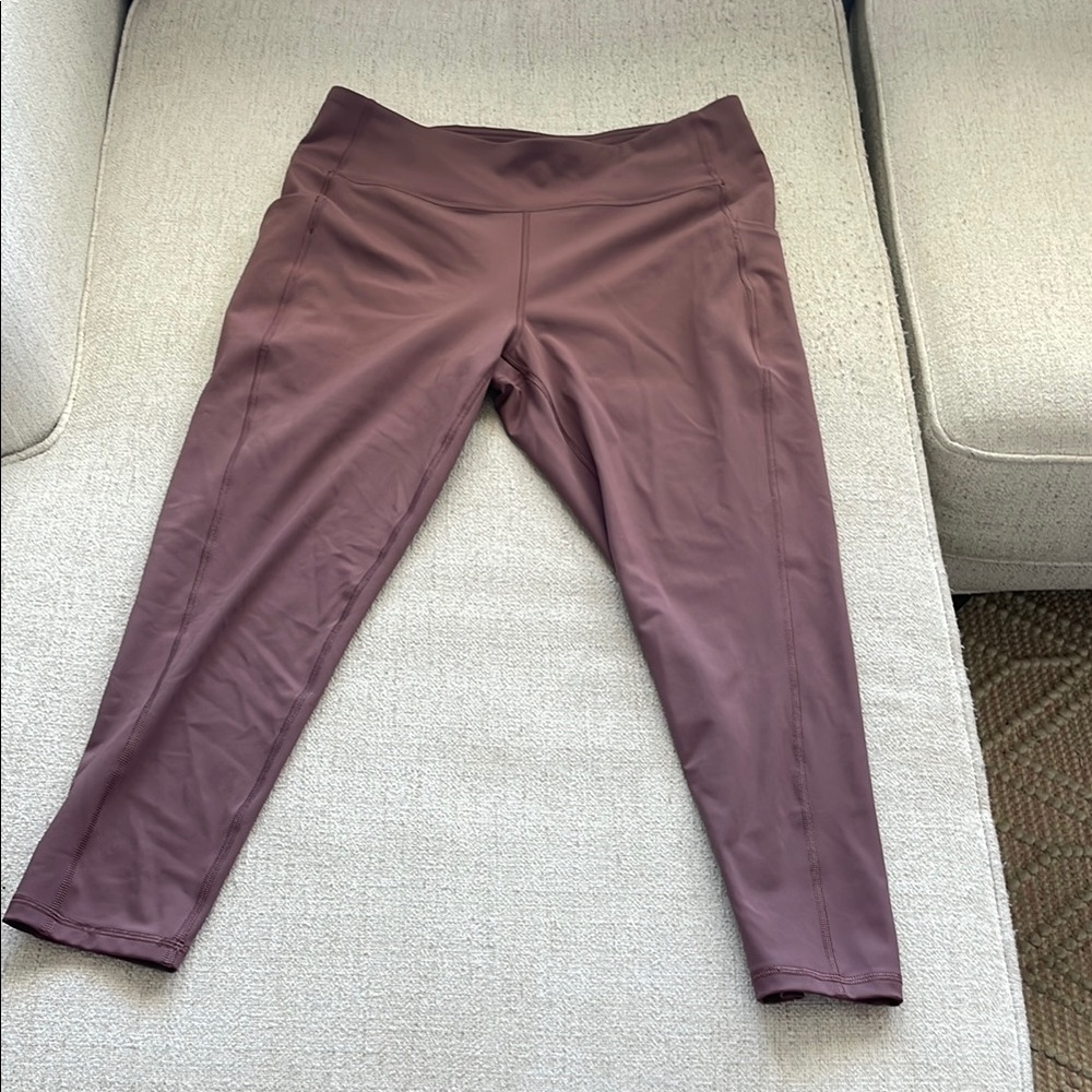 Woman’s Plus Size Mauve High-Waisted Leggings